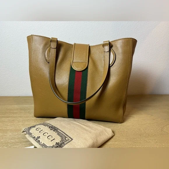 SOLD-GUCCI Dahlia Marmont Sherry line Medium Dahlia tote Beige/Tan - Picture 8 of 16